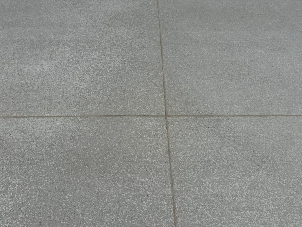 20240801_165935789_iOS